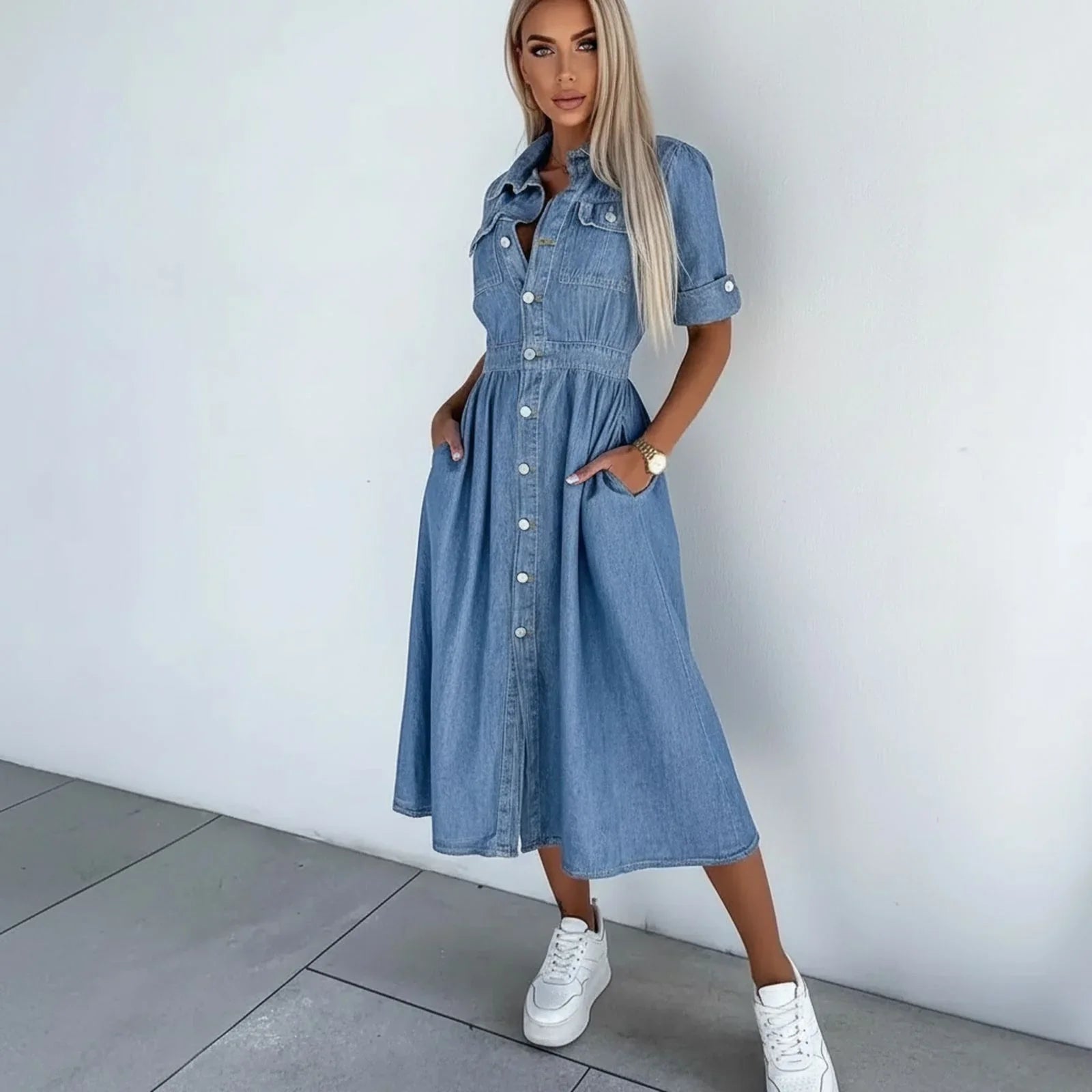 Antonelly™ Jeans-Hemdkleid mit Taillierter Passform und Knopfleiste / Zeitlose Eleganz mit Alltagstauglichem Komfort