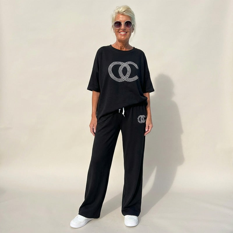 Urban Eleganz™ Zweiteileraus Comfort-Maschenware mit eleganten Kristalldetails