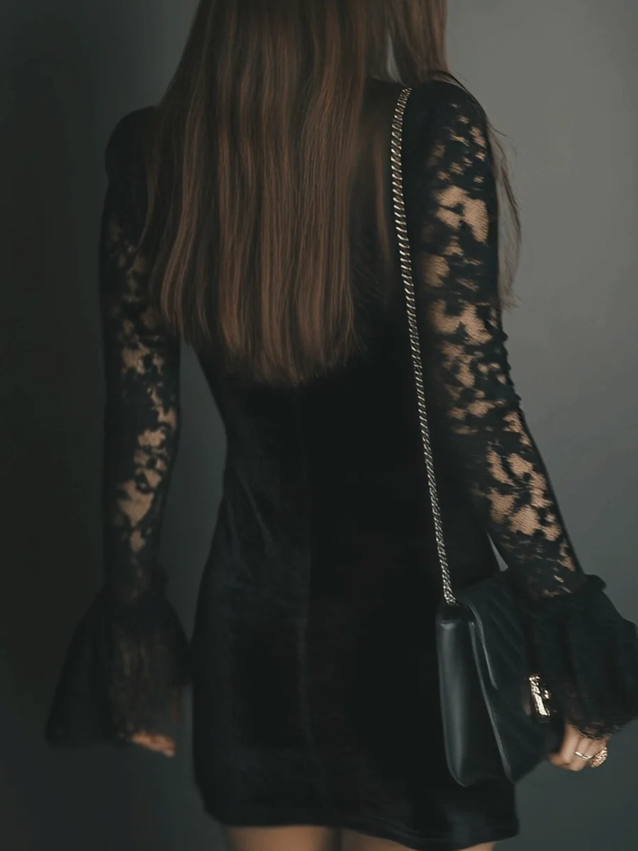 LUNOR™ | MINI-KLEID AUS SAMT UND SPITZE LUNA