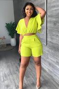Zweiteiliges Sommeroutfit Damen | Crop-Top mit Rüschen & High-Waist-Shorts