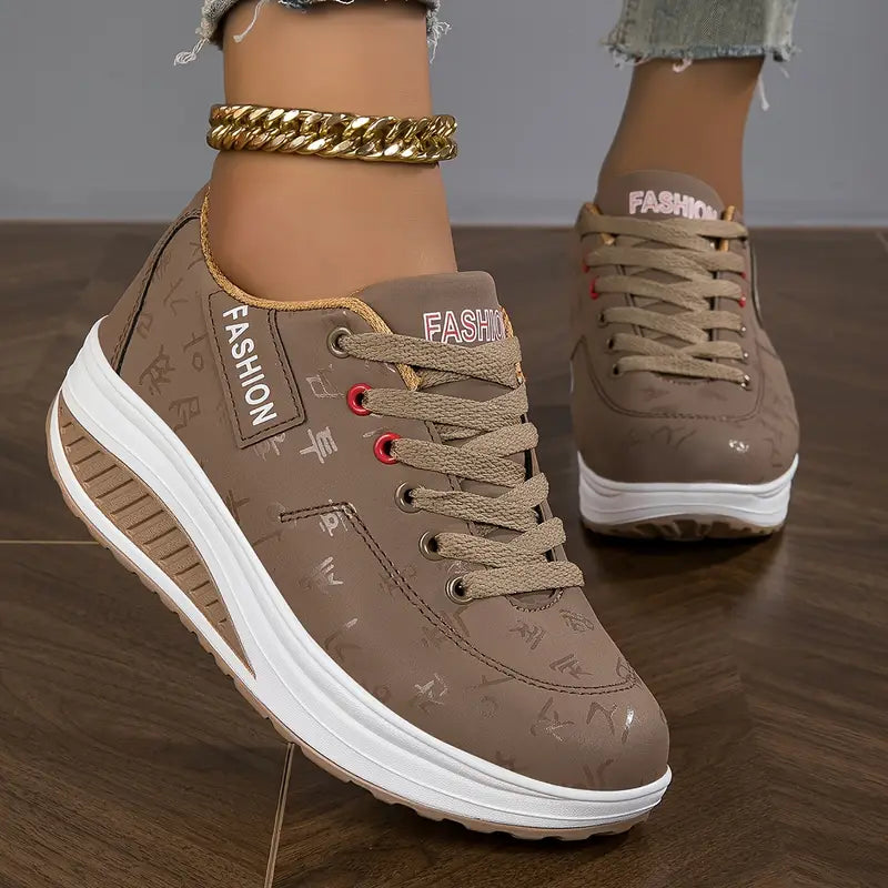DAMI / DAMENSNEAKER: ATMUNGSAKTIVE SCHUHE MIT PLATEAUSOHLE