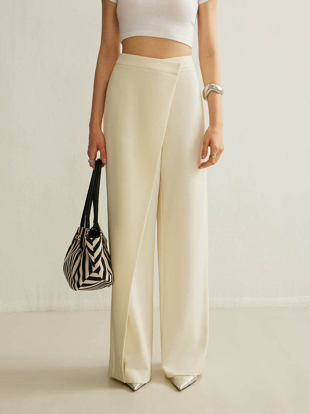 Arya | Damen High Waist Hose, asymmetrischer Wickelschnitt weit