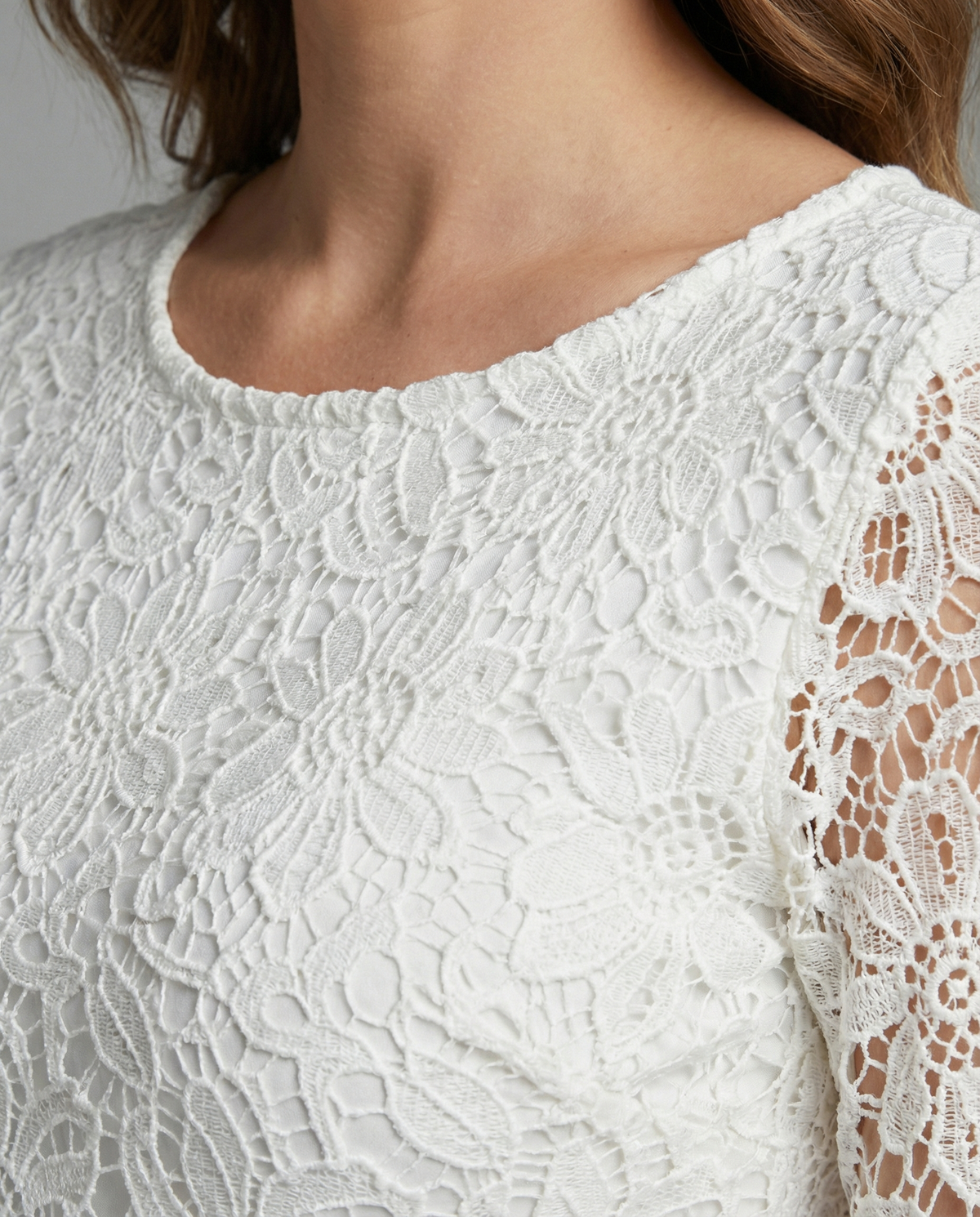 Nele | Ausschnitte, Spitze, Chiffon, Rundhalsausschnitt, lange Ärmel,