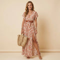 Tailliertes Maxikleid für den Sommer mit Kurzarm und V-Ausschnitt in Blumenprint