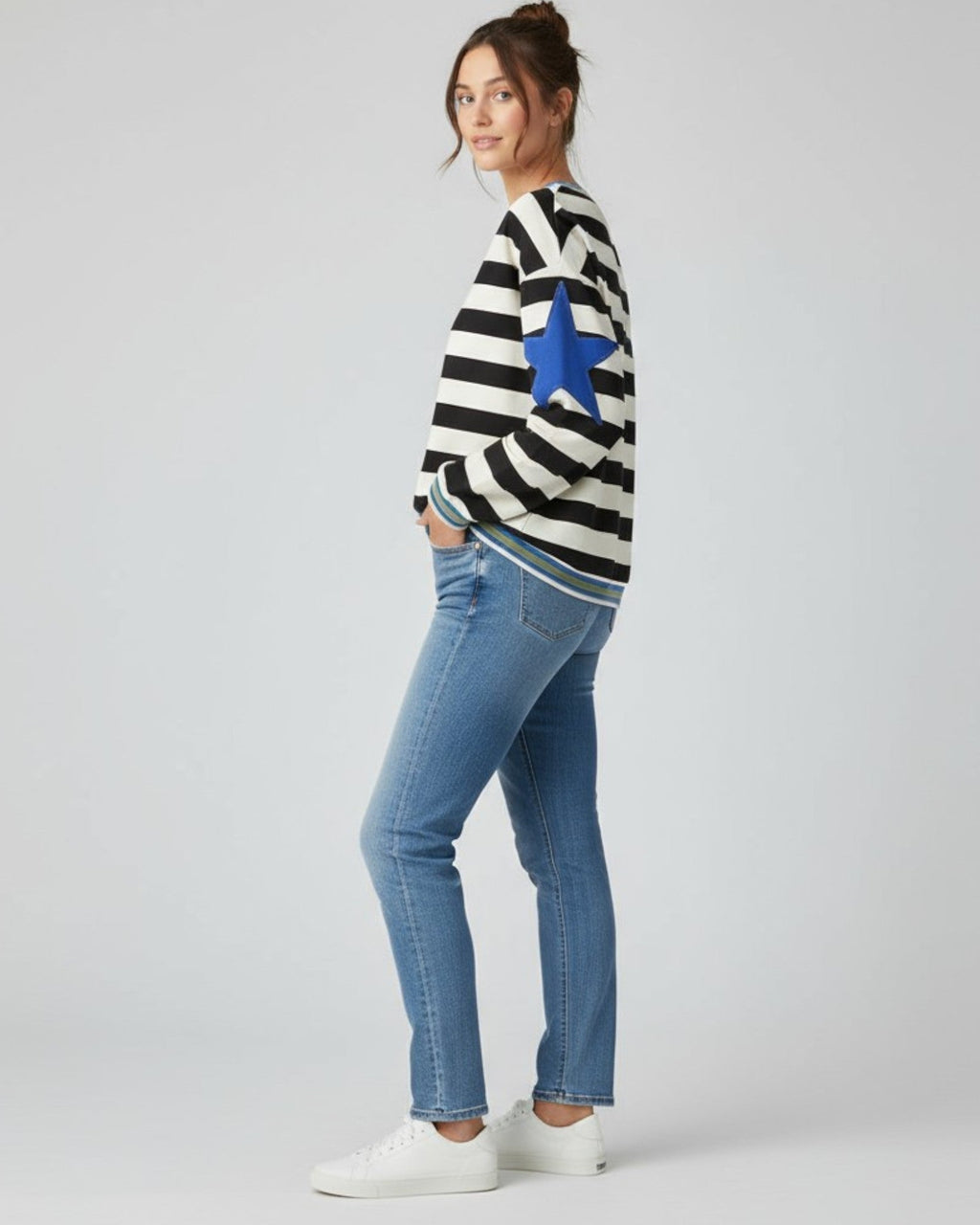 Buntes Langarm-Sweatshirt für Damen mit Applikationen