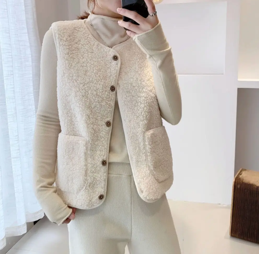 Lara | Damen Elegante Strickweste für Lagenlook
