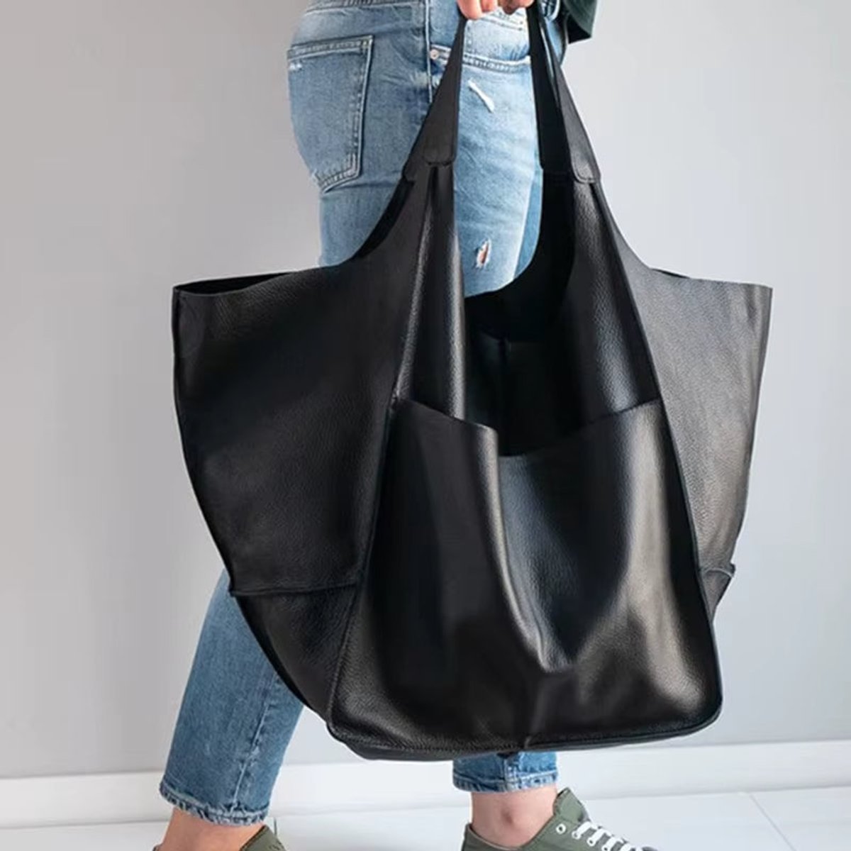 Isabella | Damen Geräumige Vegane Ledertasche mit Magnetverschluss