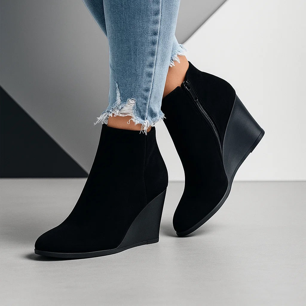 Charlotte | Damen Herbst Stiefel aus Wildleder mit Keilabsatz