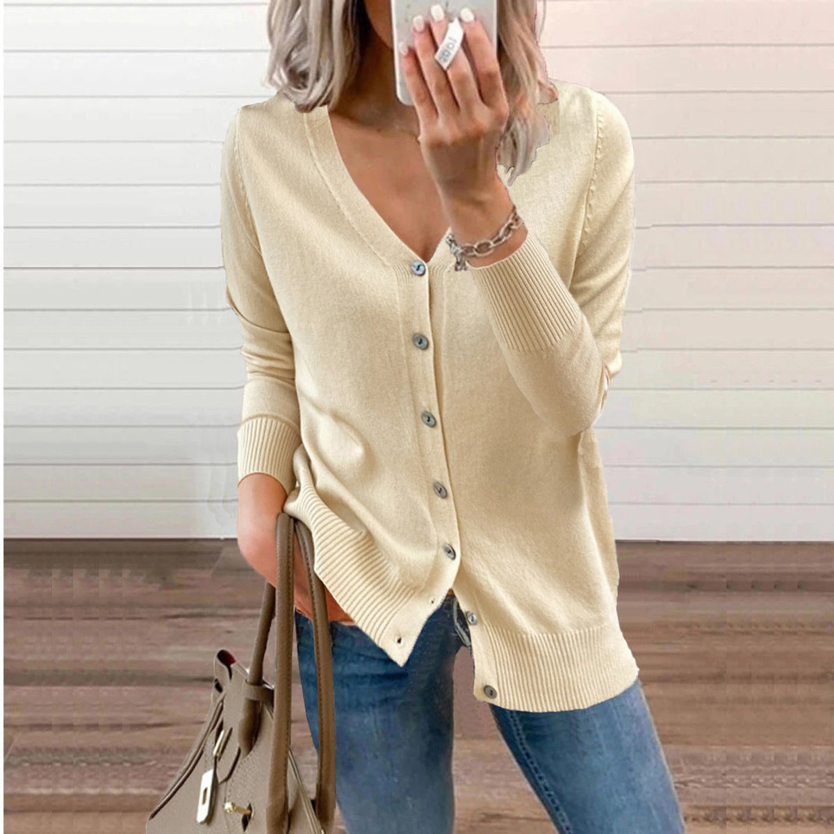 Klara | Damen klassische Strickjacke für den Alltag