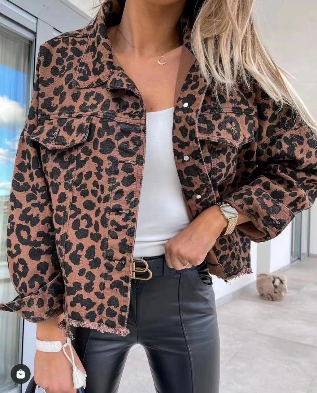 Elisa | Damen Kurze Jeansjacke mit Leoparden-Print