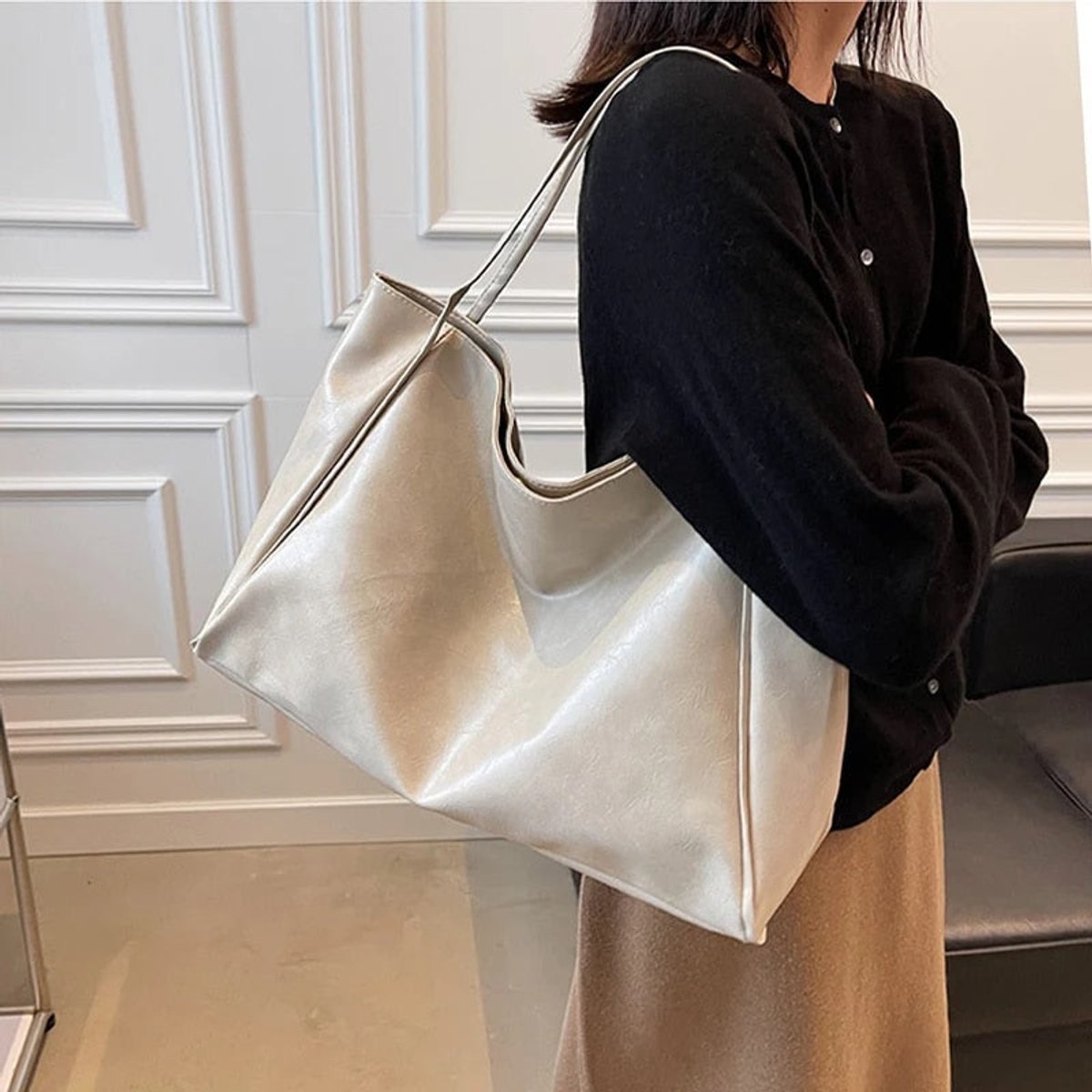 Lea | Damen Laptoptasche im Retro-Stil aus Kunstleder