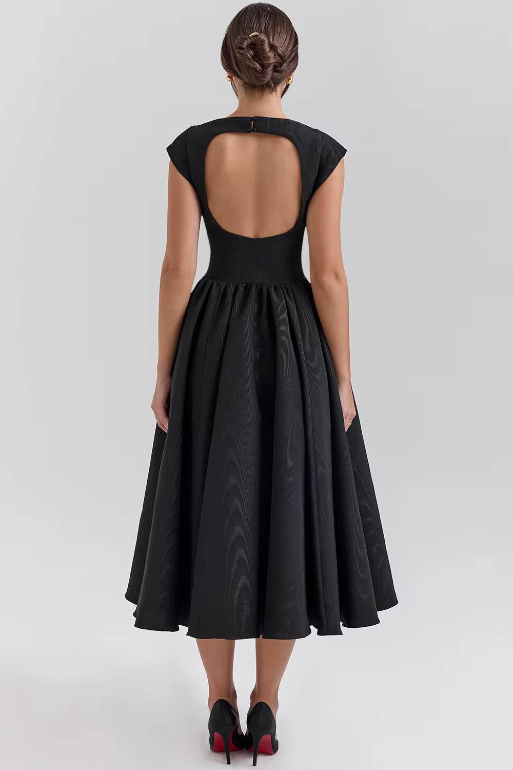 Anna | Damen Midikleid mit strukturierten Kappenärmeln und klassischem Ausschnitt für Hochzeitsgäste