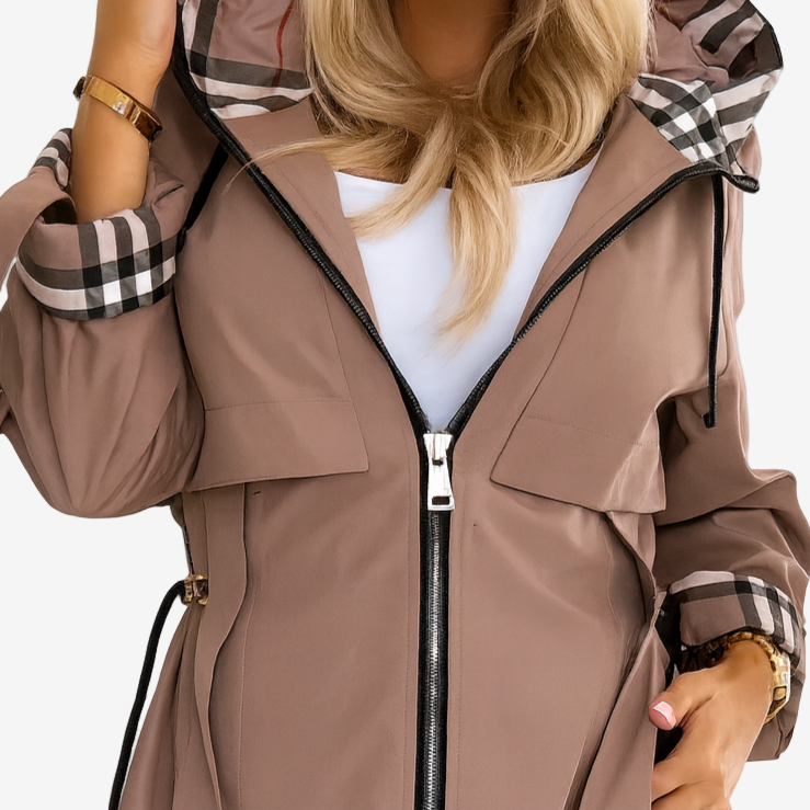 Theresa | Damen Zeitloser Trenchcoat mit Kapuze und Gürtel