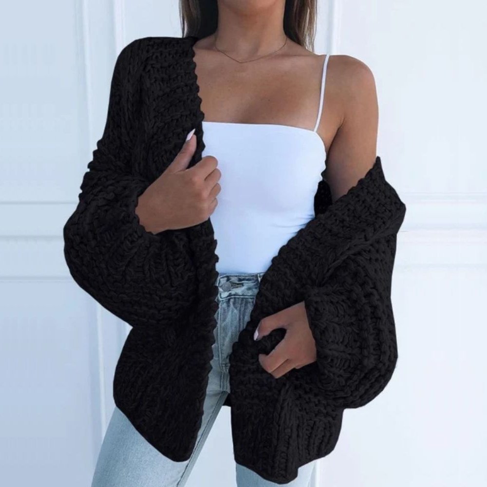 Johanna | Elegante Damen Strickjacke aus grober Wolle