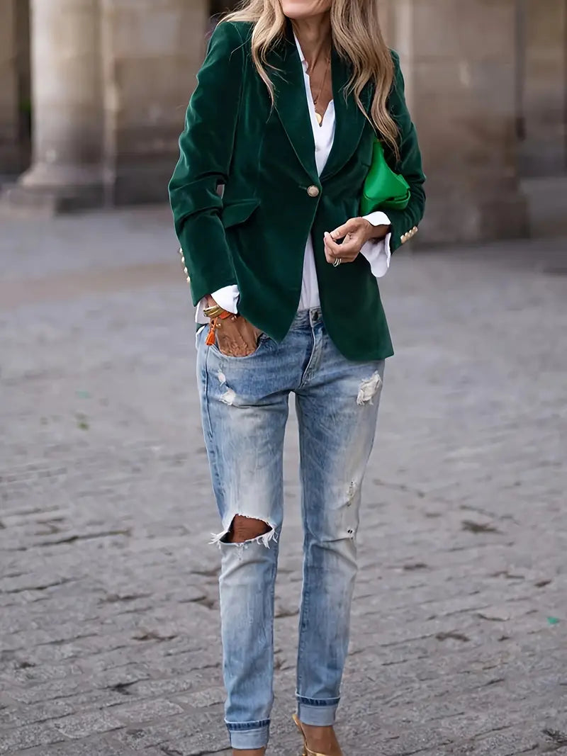Amelie | Elegante kurze Damen-Jacke im feinen Samt