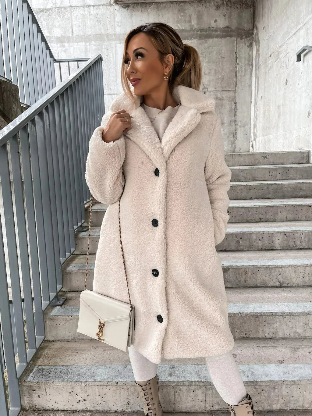 Lea | Eleganter Damen Trenchcoat für vielseitige Anlässe