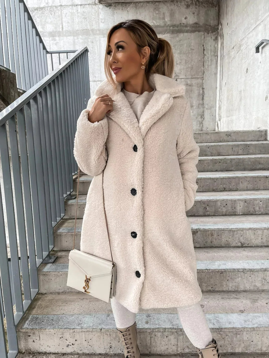 Lea | Eleganter Damen Trenchcoat für vielseitige Anlässe