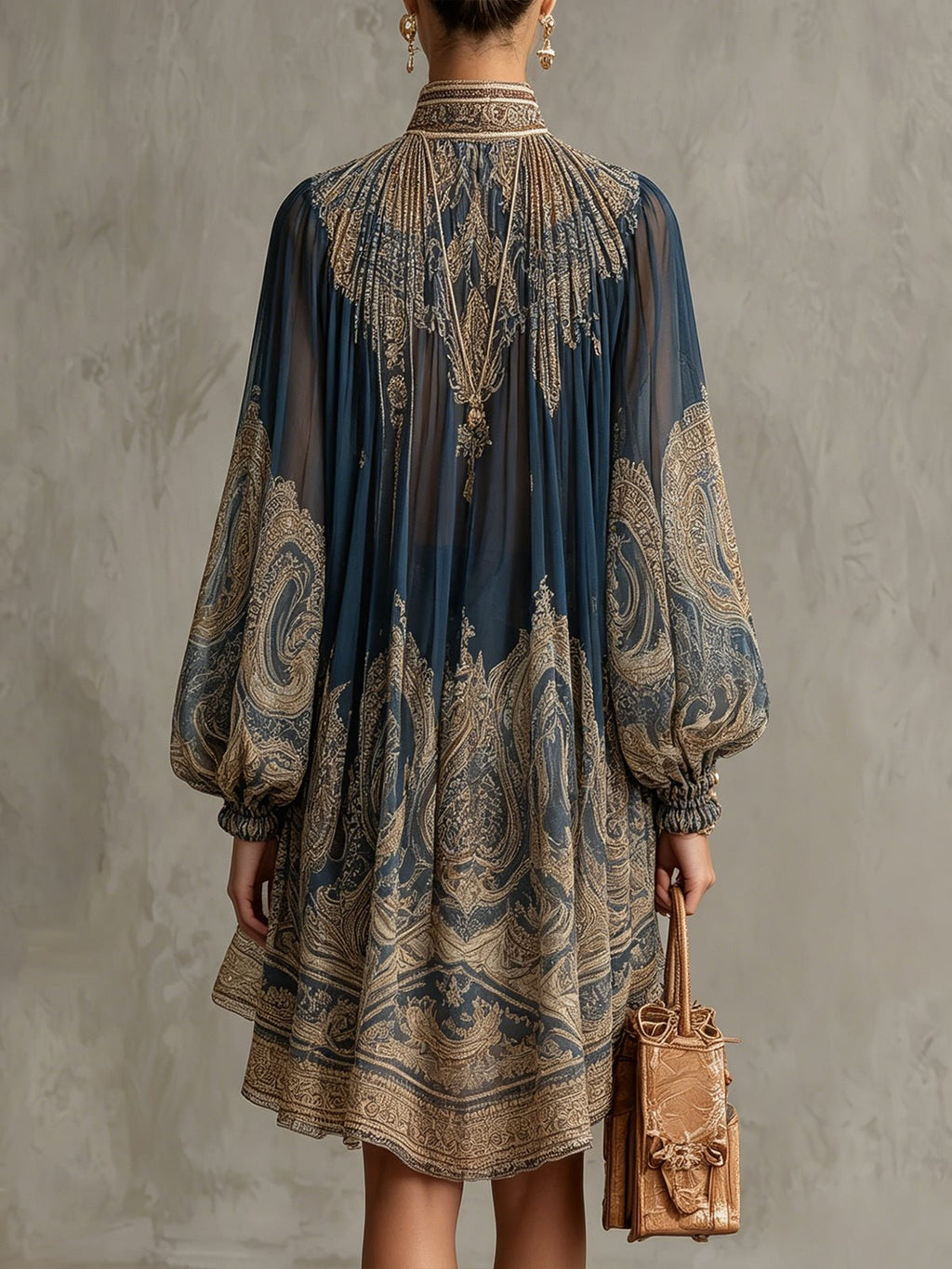 Luisa | Elegantes Chiffon Kleid mit Barockmuster