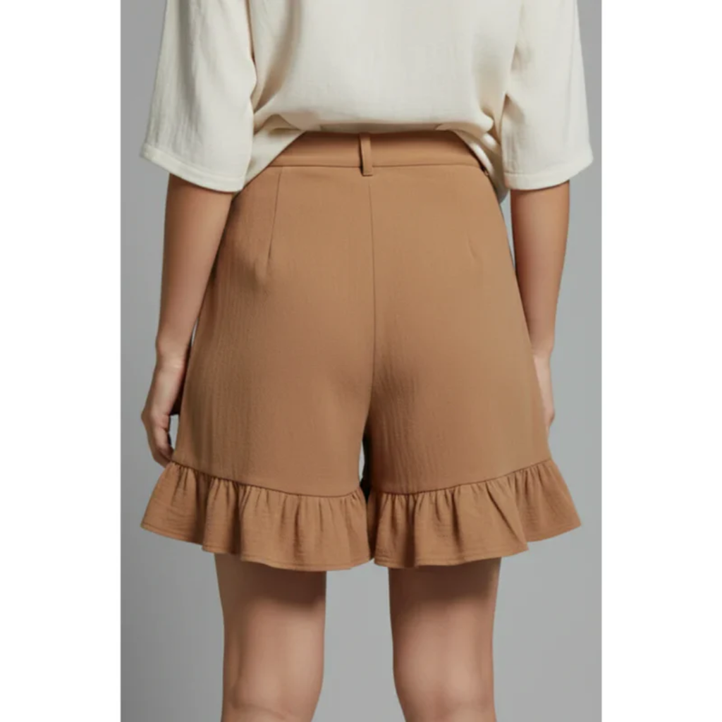 Enya | Damen Shorts Rüschen Saum Urlaub – Rüschen Shorts Damen Sommer 2026
