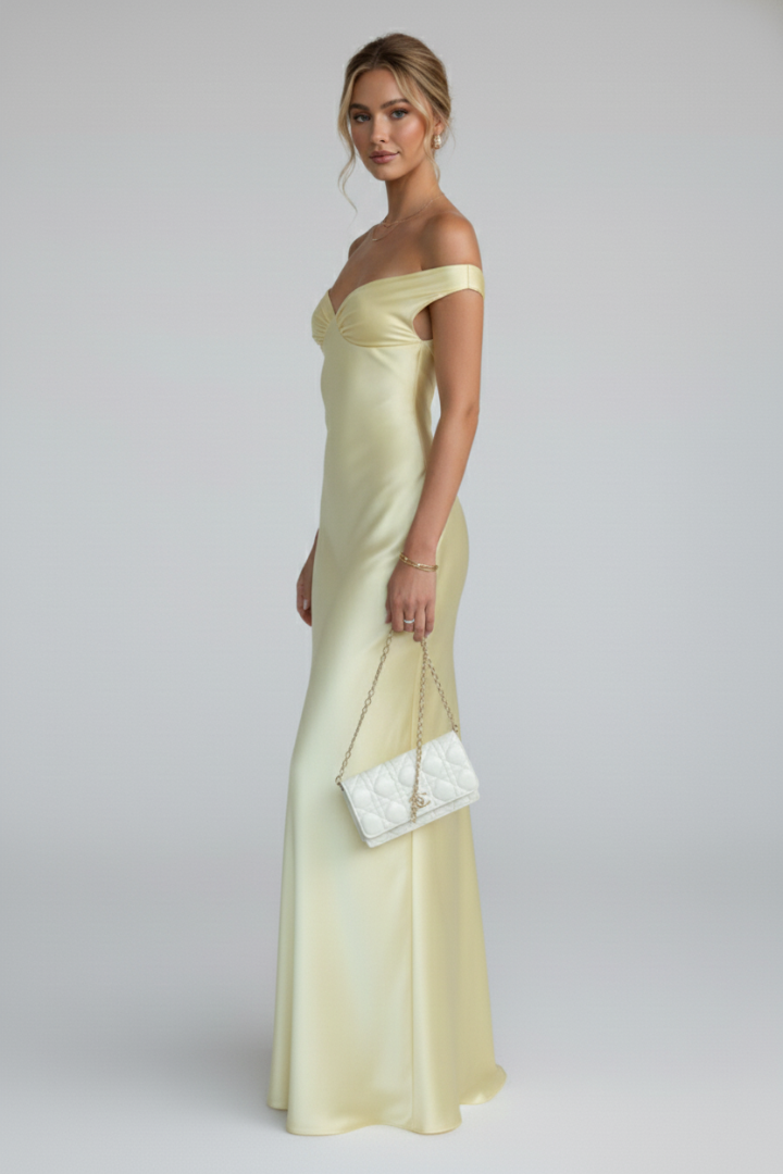 Estelle | Damen Off-Shoulder Maxikleid in Champagner