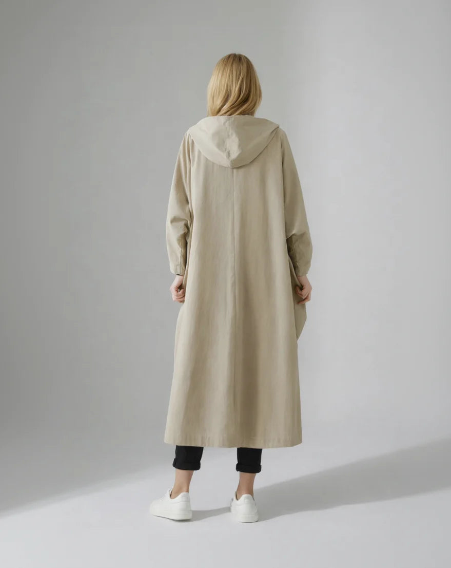 Langer Trenchcoat für Damen mit geradem Schnitt und großen Seitentaschen