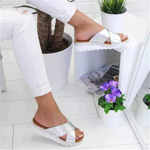 Frieda | Damen Flache Riemchensandalen