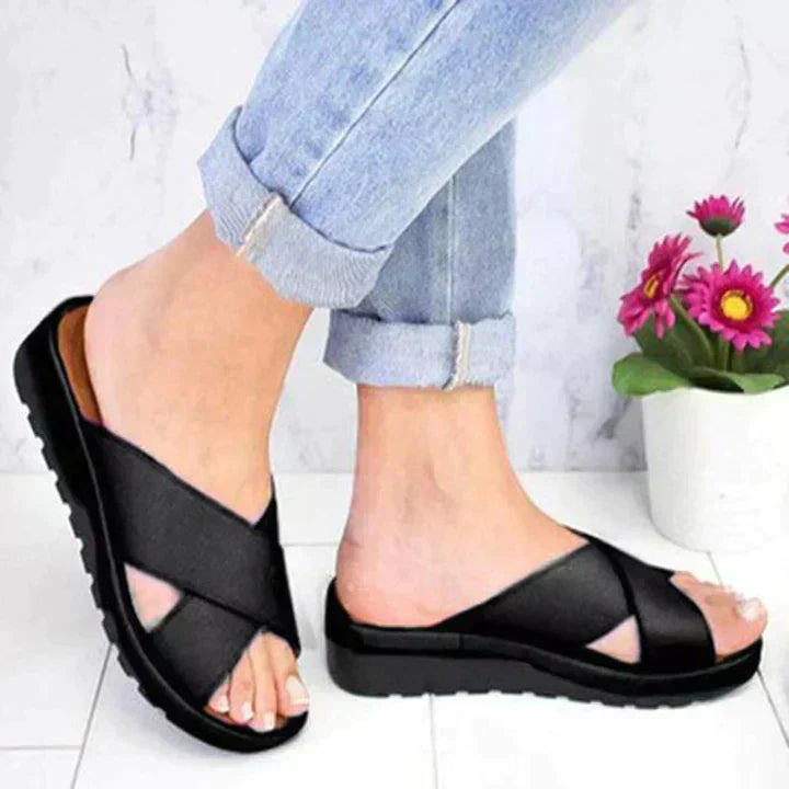 Frieda | Damen Flache Riemchensandalen
