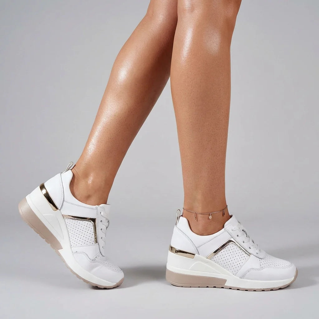 Bequeme Sneaker für Damen mit Keilabsatz und Perforiertem Obermaterial