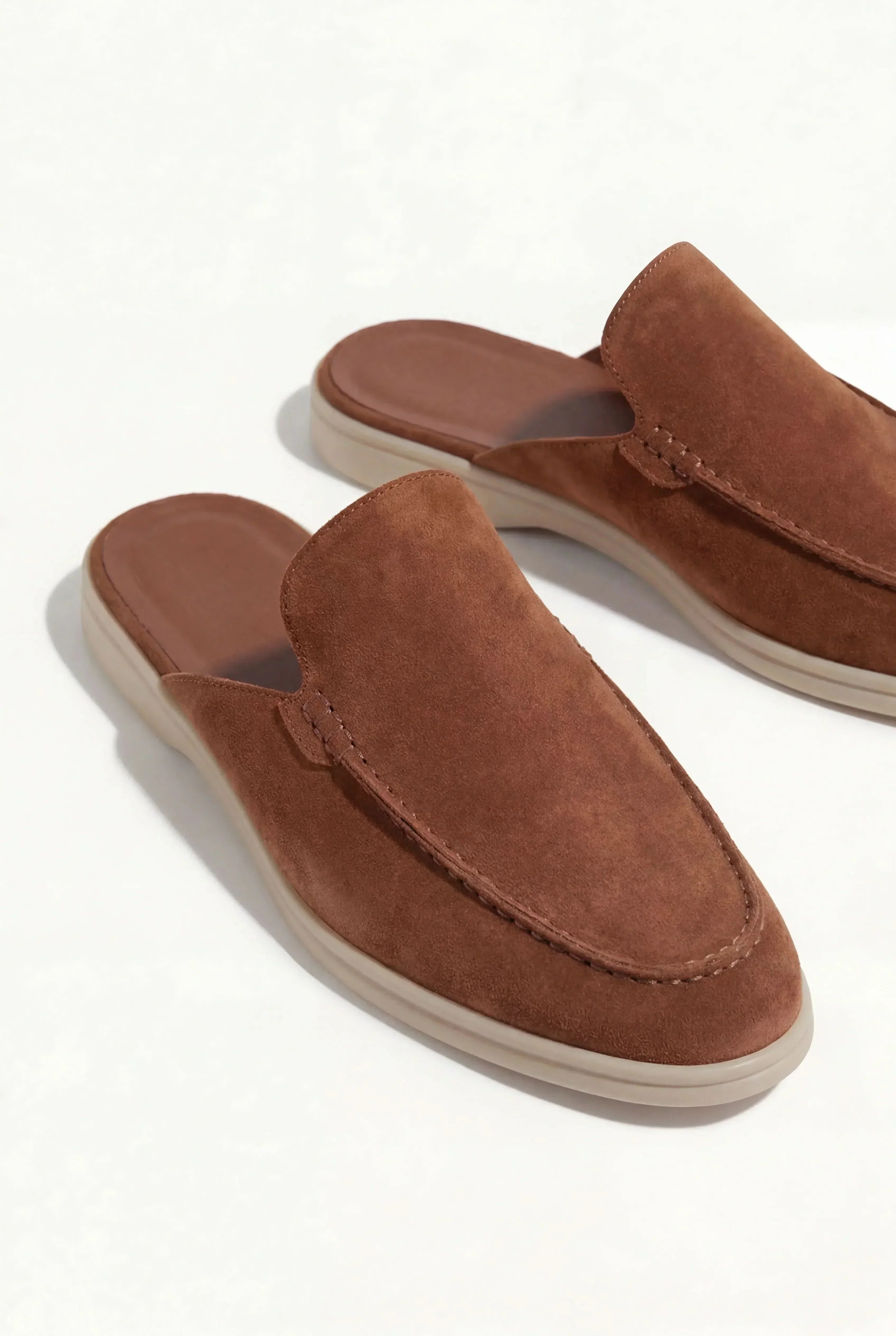 Bordeauxroter Veloursleder-Mule
