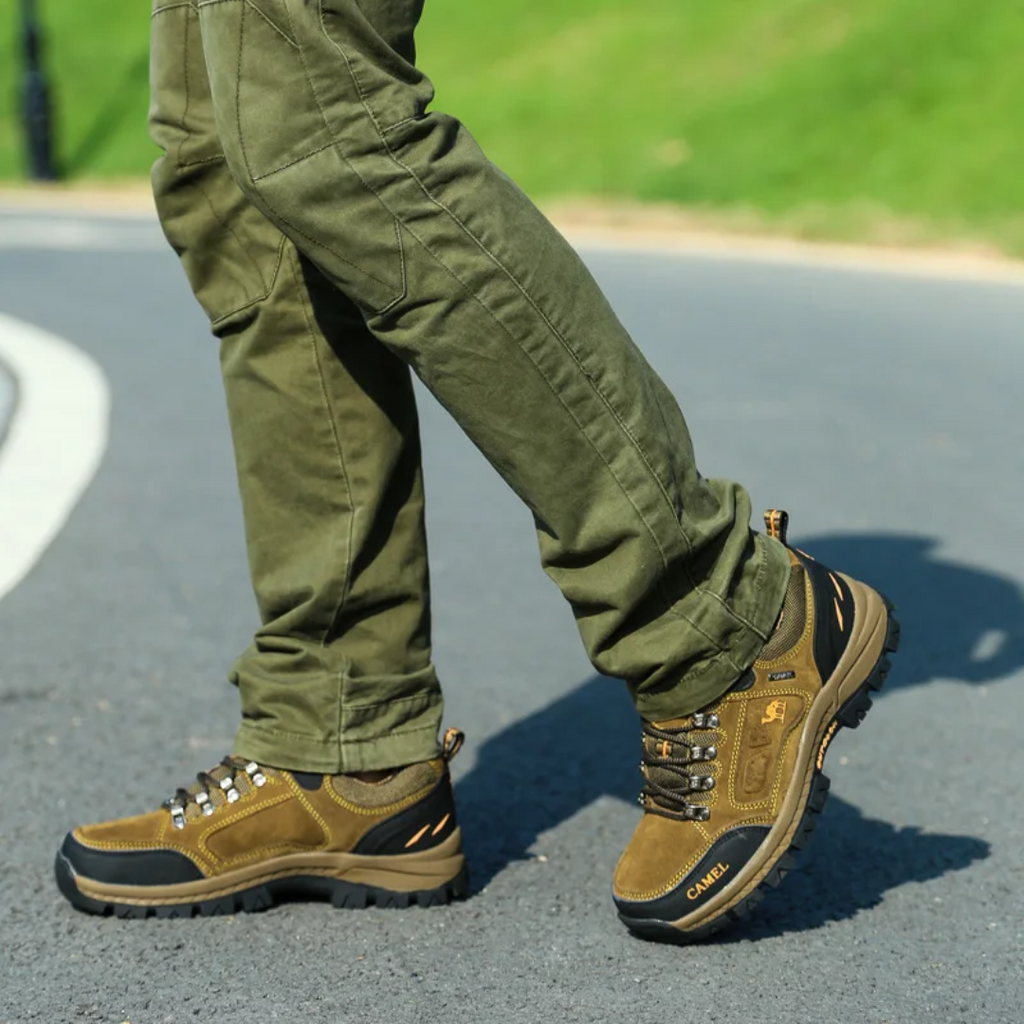 CAMEL-SERIE / WANDERSCHUHE