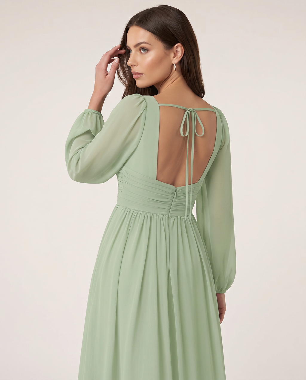 Norah Langes Abendkleid Salbeigrün