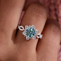 Eleganter Weißgold-Turquoise-Blumenring