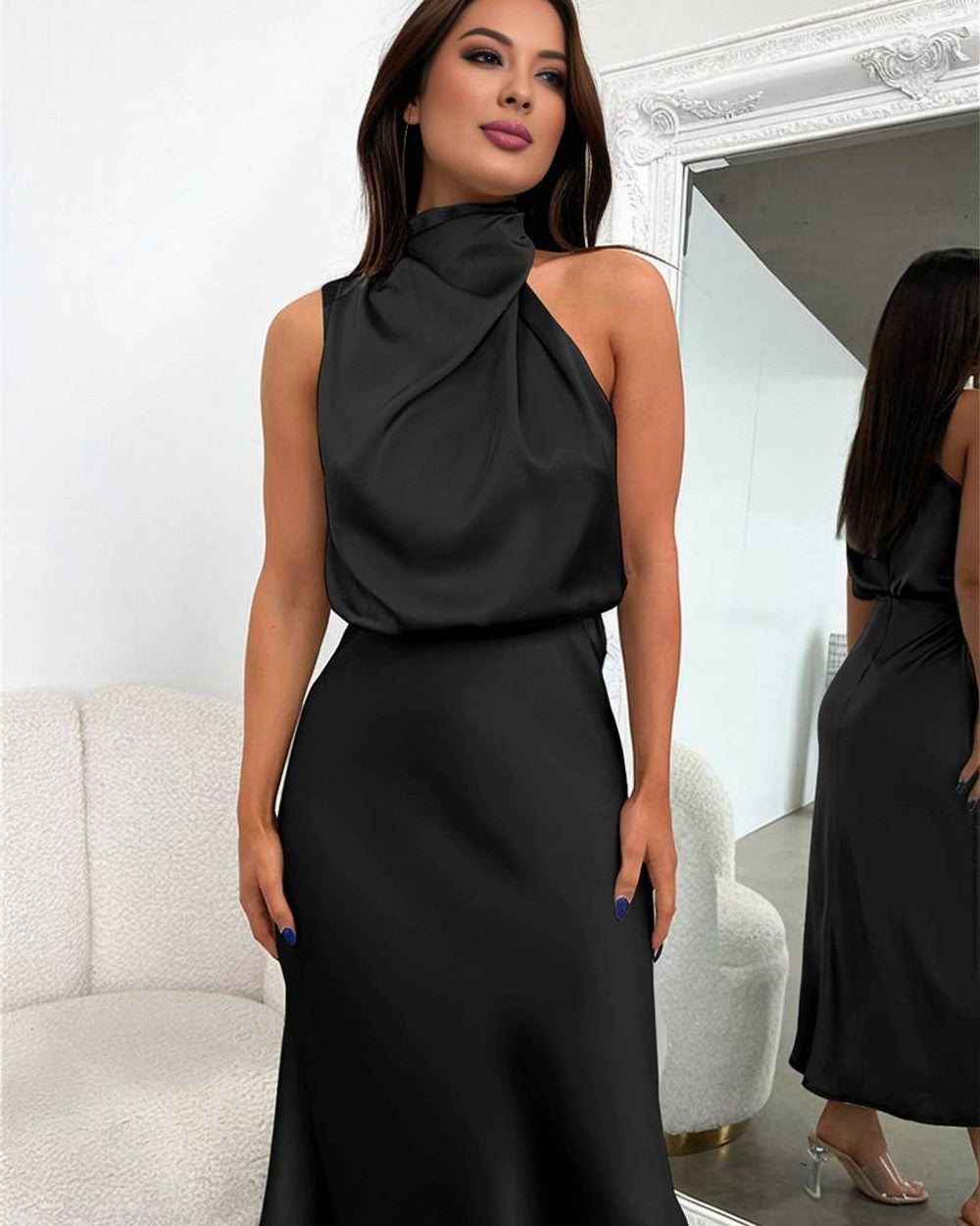 Lena Langes Abendkleid Neckholder Satin