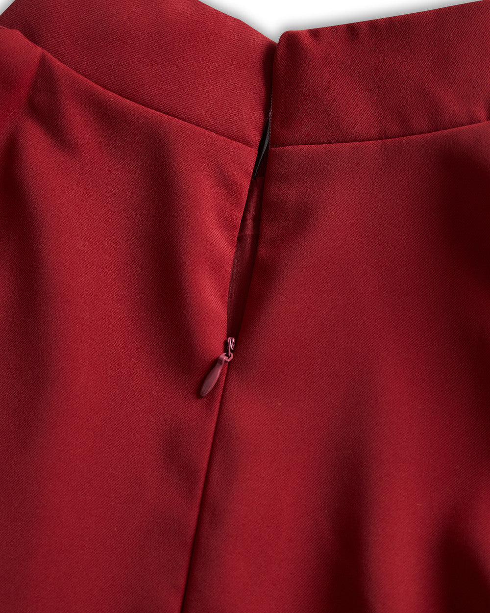Lena Weißes Mandarinkragen Kleid Gürtel