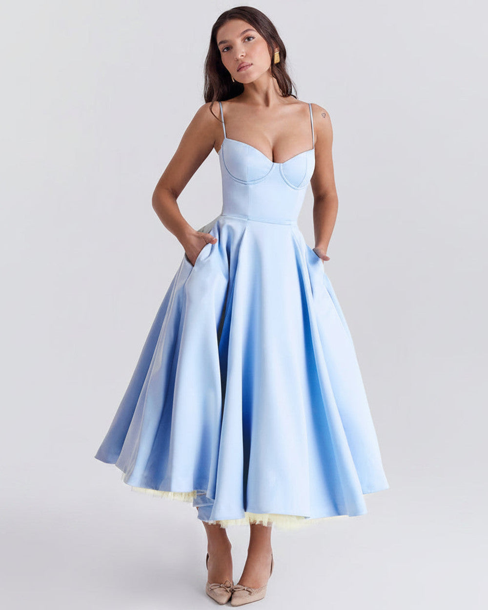 Sophia Elegantes Schlankmachendes Kleid