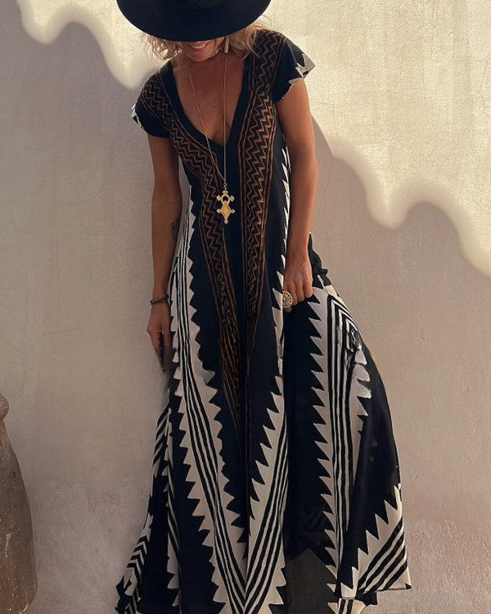 Lena Langes Strandkleid mit Ethno-Muster