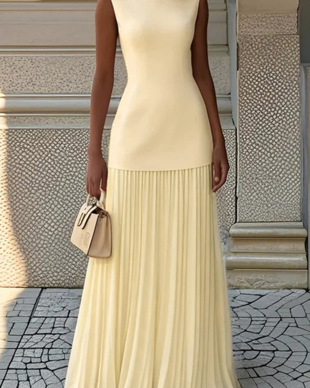 Eline Elegantes Plissee Maxikleid