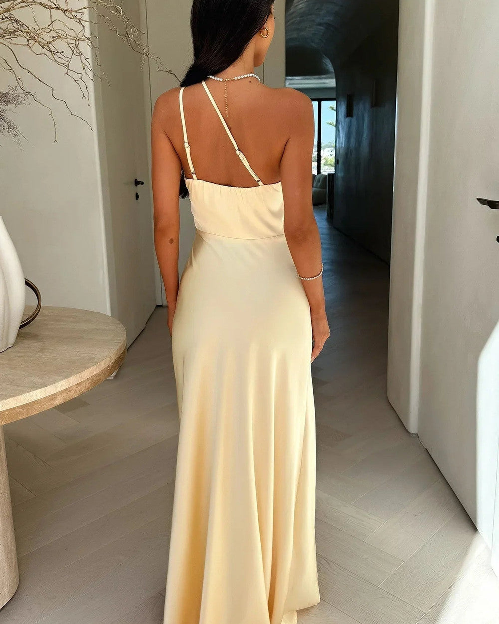 Lena Langes Abendkleid Asymmetrisch