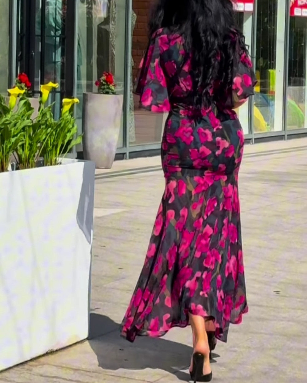 Lena Trompetenärmel Kleid mit V-Ausschnitt