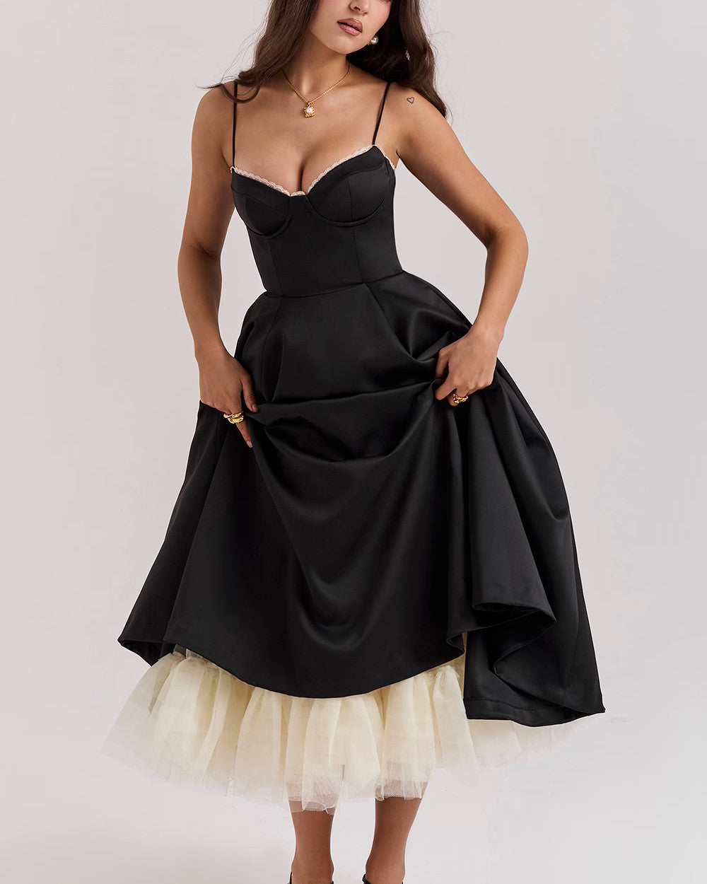 Sophia Elegantes Schlankmachendes Kleid