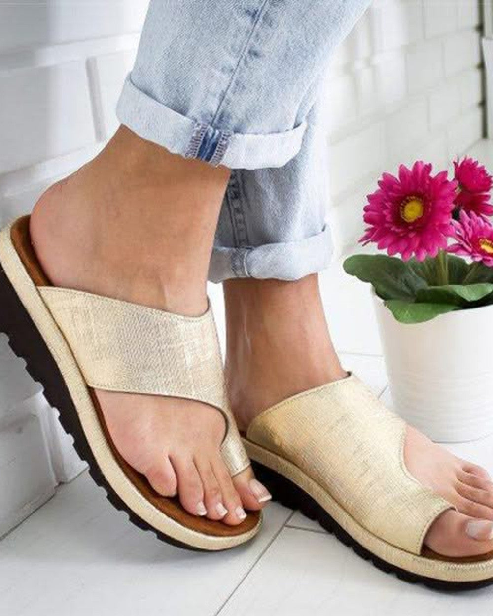 Lena Orthopädische Zehentrenner Sandalen