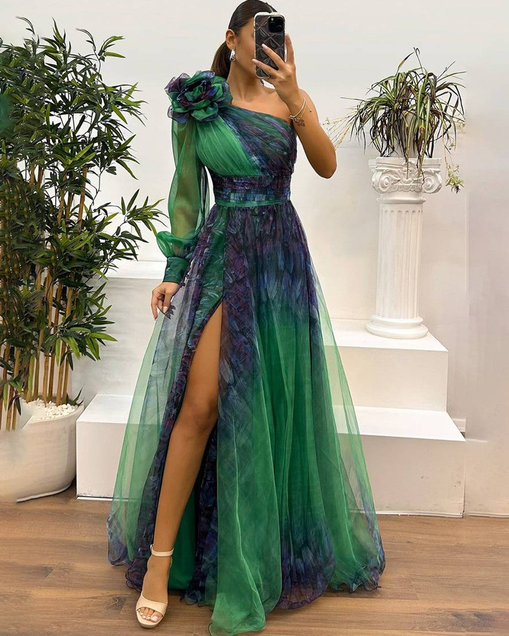 Lena Langes Abendkleid Blumenmuster Tüll