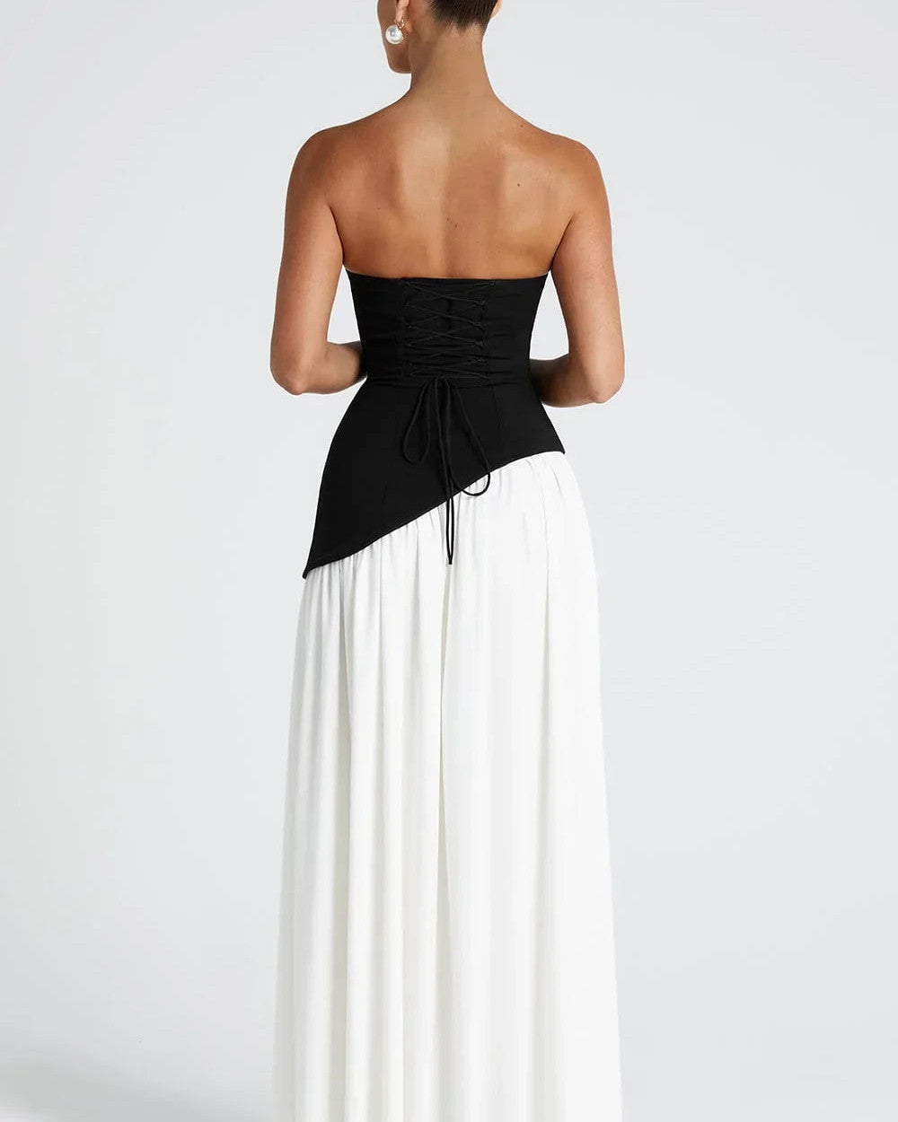 Alina Langes Korsett Abendkleid Schlitz
