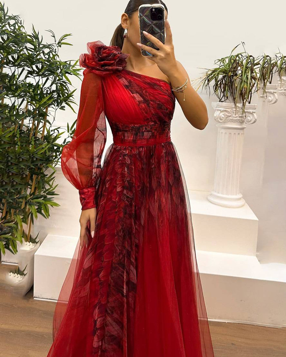 Lena Langes Abendkleid Blumenmuster Tüll