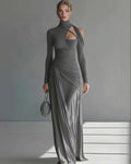 Lena Seidiges Maxikleid mit Falten