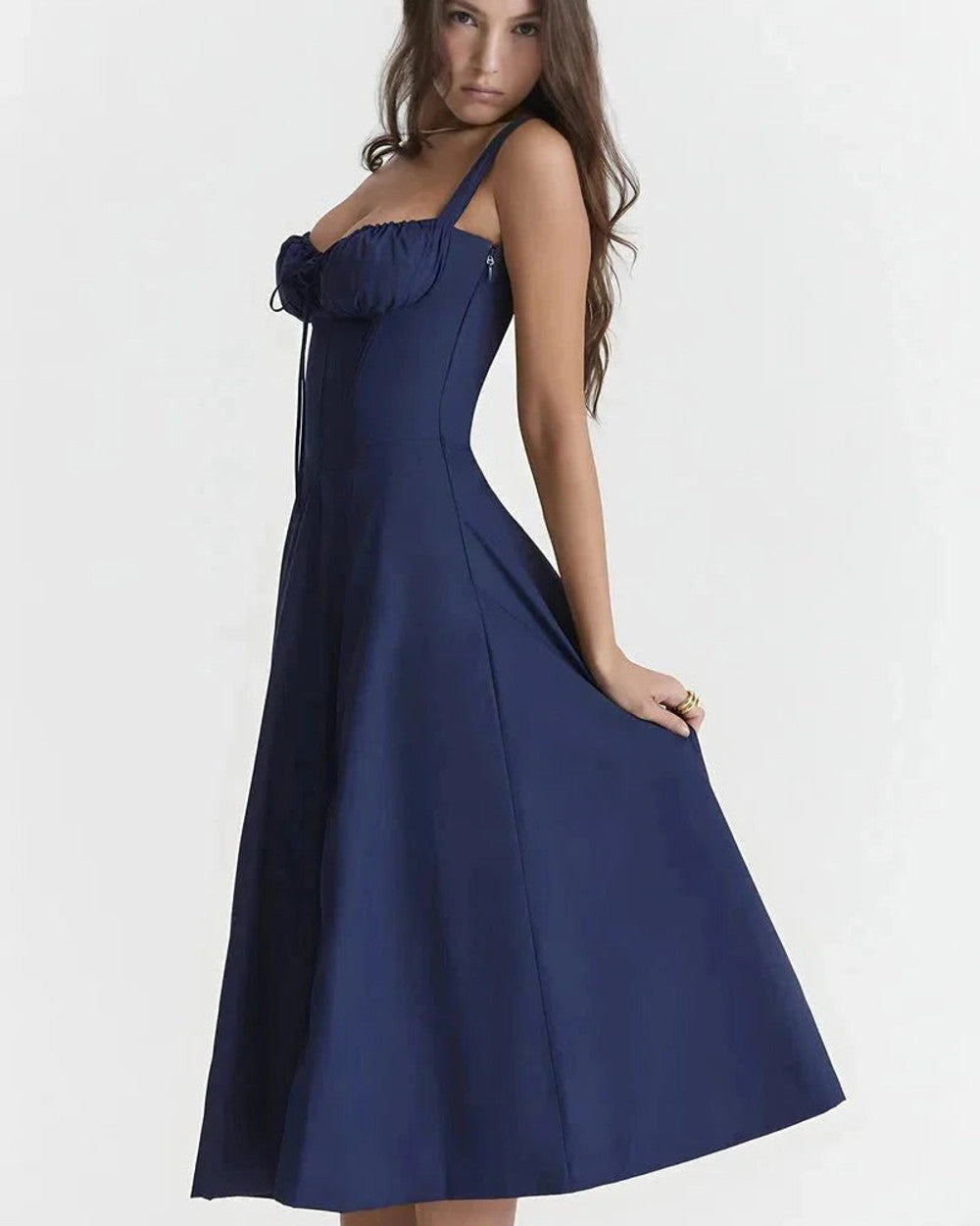 Linsay Elegantes Schnürkleid mit Schlitz