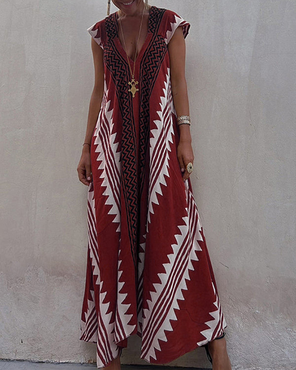 Lena Langes Strandkleid mit Ethno-Muster