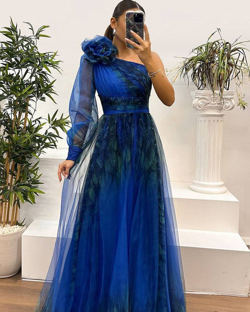 Lena Langes Abendkleid Blumenmuster Tüll