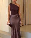 Anita Schulterfreies Faltenkleid Lang