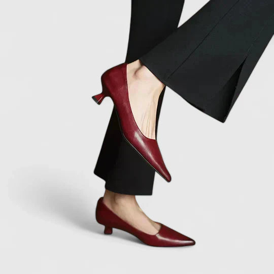 Rassy | Damen Pumps Spitze Zehenpartie Kitten Heel Elegant